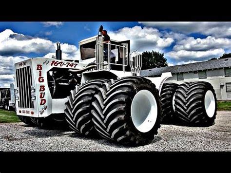 World S Largest Tractor Gets World S Largest Ag Tires Epic Big