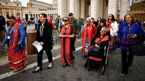 Pope Francis Meets With Canadian Indigenous Leaders Seeking Apology The New York Times