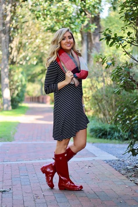 Pin by TOTO on レインブーツ Casual dress with boots Pattern mixing Red