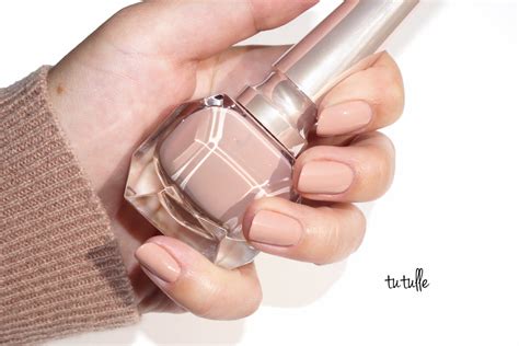 My Favorite Everyday Neutral Nail Polishes The Beauty Look Book