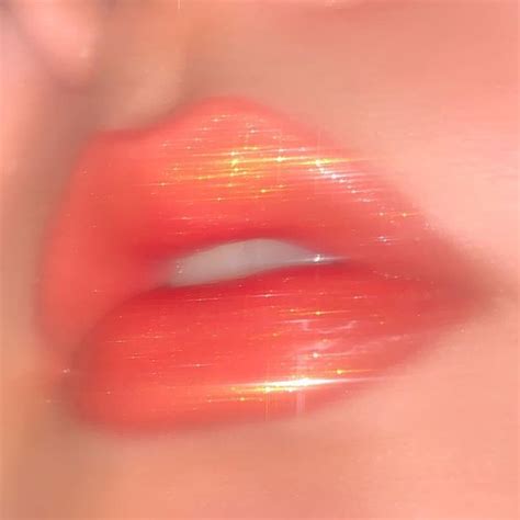 Lipstick Lip Gloss Aesthetic Wallpaper Mesmerizing Instagram Lip Arts
