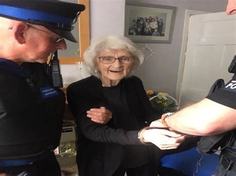 93 Year Old Grannys Bucket List Wish To Get ‘arrested Just Once In Her Life Comes True