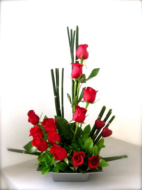 Send valentine's flowers delivery and gifts to show how much you care on this romantic holiday, from red roses & mixed flowers, to chocolates & teddy bears! Petals & Paper Boutique: More Valentine's Day Flowers!!!
