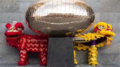 There's a big international restaurant with 10 cooking stations, a huge lobby bar and lounge, plus a rooftop bar with views of st. LDC A.Roma Lifestyle Hotel 雲朗觀光 羅馬大飯店開幕 - YouTube