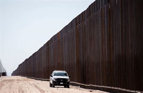 Contract For Stretch Of Arizona Border Wall Raises Concerns Of Improper