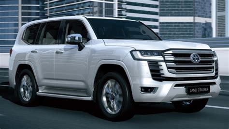 New Toyota Landcruiser 300 Series Revealed In Full Planet Concerns
