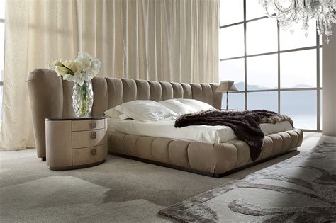 Discount bed sets in a range of variations and sizes: Modern Master Bedroom Set | Stylish Bedroom Furniture ...