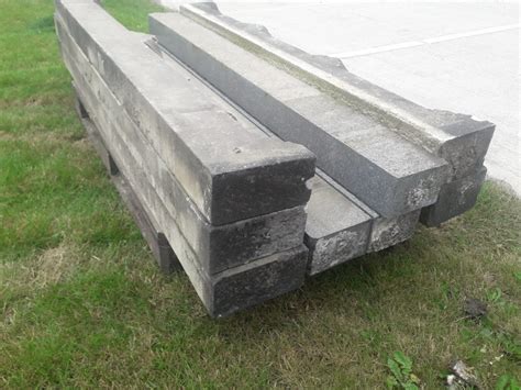 Reclaimed White Marble Granite Stone Pathway Border Grave Edgings
