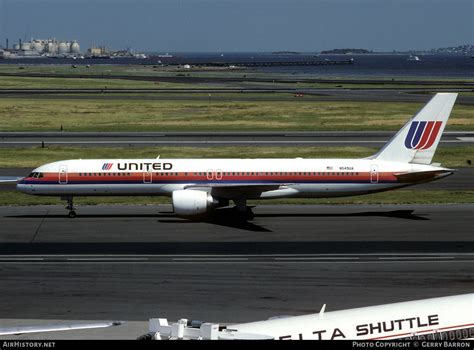Aircraft Photo Of N549ua Boeing 757 222 United Airlines