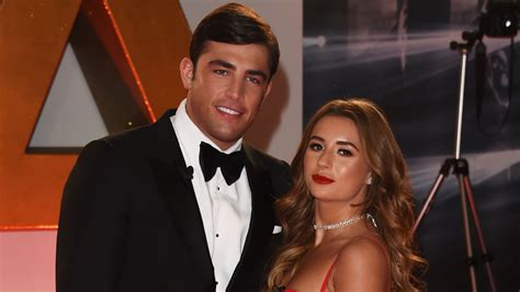 Love Islands Dani Dyer Reveals Real Reason For That Split With Jack Fincham Celebrity Hits