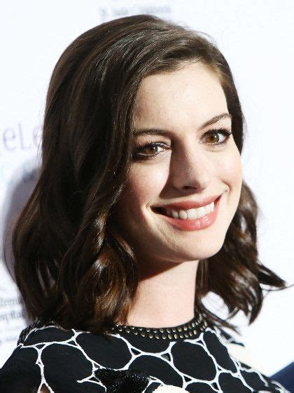 Diese Stars Haben Eine Neue Frisur Anne Hathaway How To Look Better
