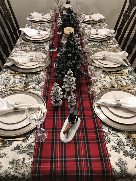 Made with 100% wrinkle and stain resistant easy care a classic holiday table linens collection, these christmas tartan linens bring magical warmth to your holiday family gatherings. Red Tartan Plaid Table Runner | Christmas Table Runner ...