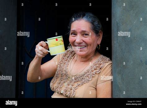El Salvador People Smiling Hi Res Stock Photography And Images Alamy