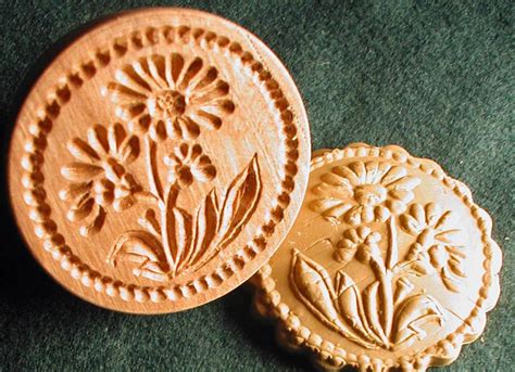 Use cookie molds to shape cookies, add texture or even bake the cookies right in the mold. COOKIE STAMPS, hand-carved by Gene Wilson
