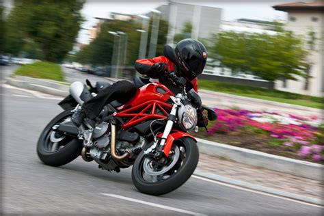 2012 Ducati Monster 795 Review Top Speed