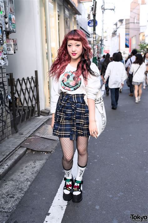K3andco Cherry Platform Sandals Nadia Harajuku Skirt And Daniel Johnston Tote Tokyo Fashion