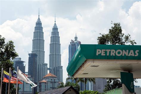 Petronas Predicts 50 60 Crude Financial Tribune