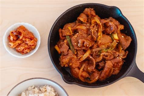 Daeji Jumulleok Korean Spicy Pork Stir Fry Soo Mis Side Dishes