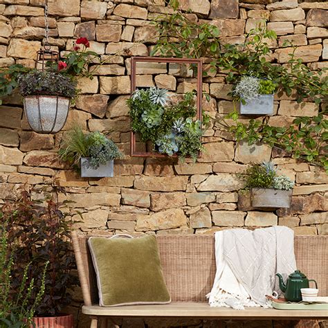Outdoor Wall Decor Ideas 15 Ways To Brighten Up Garden Walls And