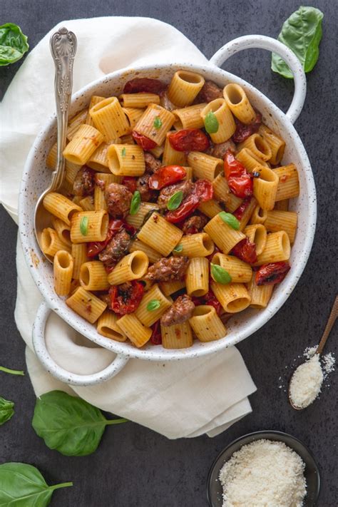 Pasta With Italian Sausage And Fresh Tomatoes