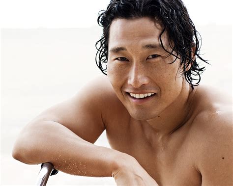 My New Plaid Pants Daniel Dae Kim Gets Lost In Space