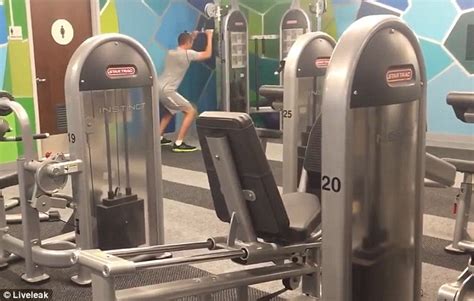 Video Of Man Making Bizarre Thrusting Movements In Gym Daily Mail Online