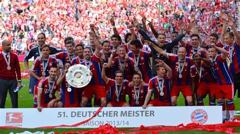 Beer We Go Pep Guardiola Dowsed As Bayern Celebrate Bundesliga Title Cnn
