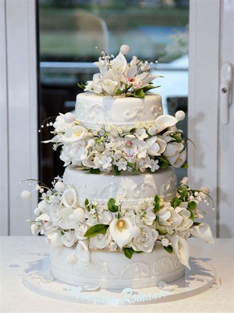 gorgeous ~ all sugar flowers wedding cake ~ it took 1 month to make all the sugar f… sugar
