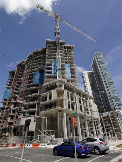Miamis Tower Construction Cranes Pose Potential Danger During