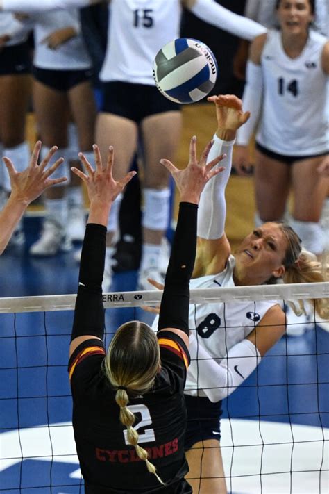 No Byu Womens Volleyball Earns Sweep Of Iowa State News Sports