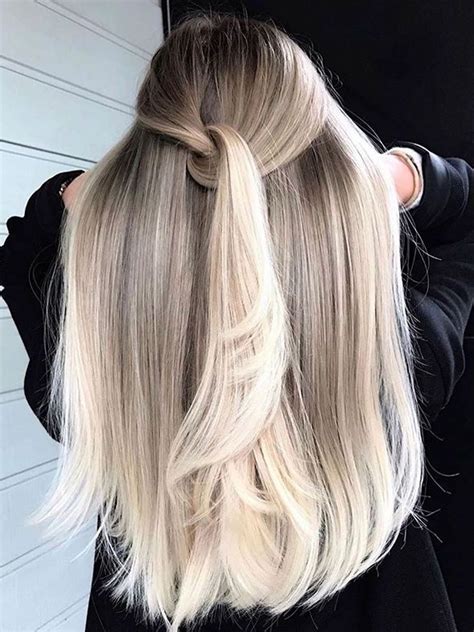 Amazing Knotted Blonde Hair Styles For Long Hair In 2020 Balayage Hair