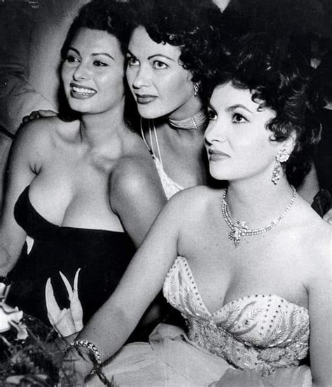 Sophia Loren Yvonne De Carlo Und Gina Lollobrigida Von Links Beim My XXX Hot Girl