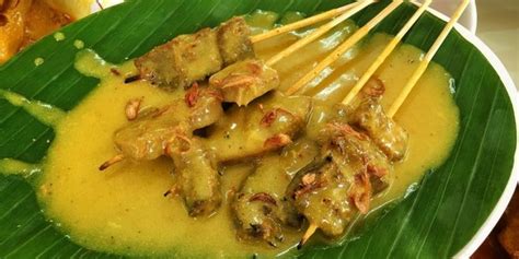 Ketiganya memiliki perbedaan baik di bumbu dan penampilannya. Resep Sate Padang Bumbu Kuning, Enak untuk Berbuka ...