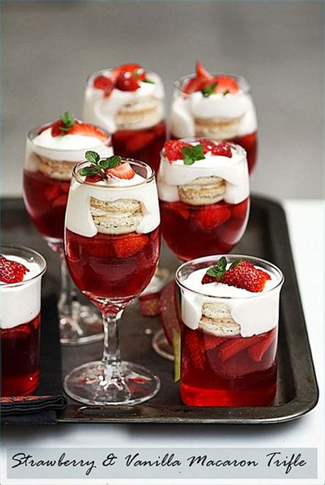 Best individual christmas desserts from mini christmas trifles recipe taste. 16 Awesome Christmas Day Dessert Recipes