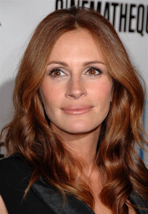 julia roberts with red hair in 2007 julia roberts s natural hair color popsugar beauty photo 10