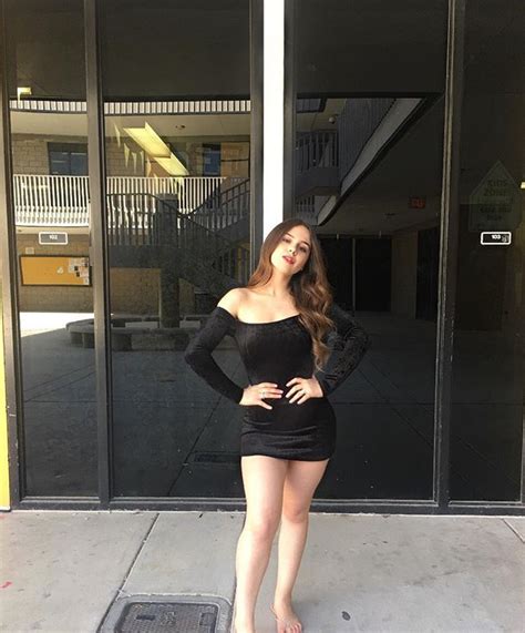 Valentina Lopez En Instagram “😚” Off Shoulder Dress Fashion Cheer Picture Poses