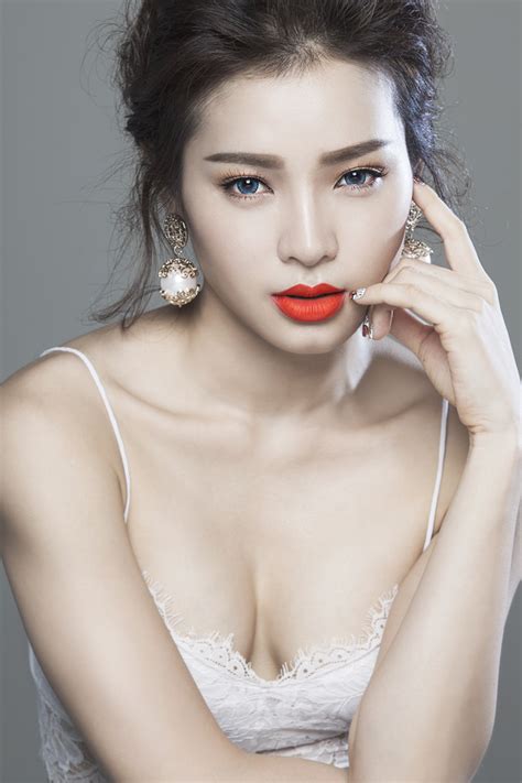 We would like to show you a description here but the site won't allow us. Phương Trinh Jolie lần đầu nói về việc bị Trấn Thành ôm ...