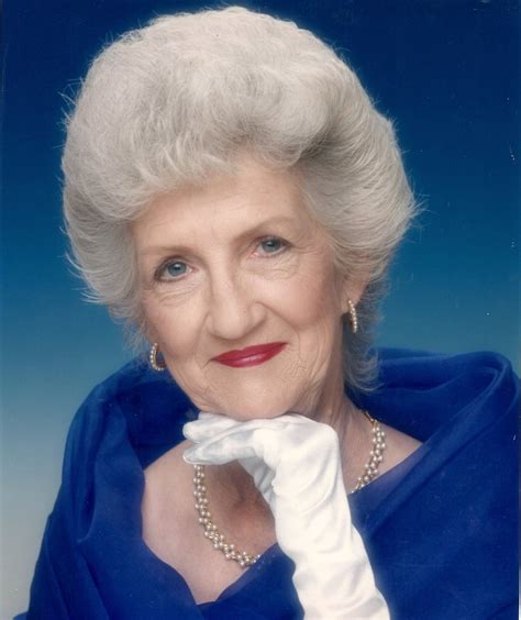 Obituary Of Jean Hartloper Welcome To Green Hill Funeral Home Ser