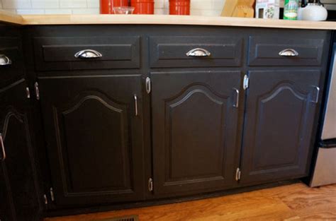 A wide choice of styles and whether it's about kitchen cabinets, true handleless kitchens, glazed or curved doors, even paint to order kitchen doors, we supply them all. Black Kitchen Cabinet Doors - Decor Ideas