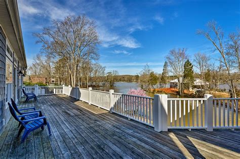 Upscale Lexington Home W Dock On High Rock Lake Updated 2020