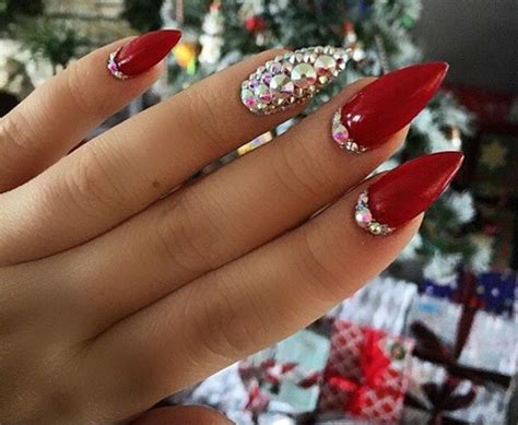 red stiletto nails with rhinestones red stiletto nails red acrylic nails red nails