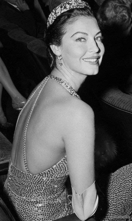 Alluringavagardner Ava Gardner Hollywood Glamour Hollywood Actresses