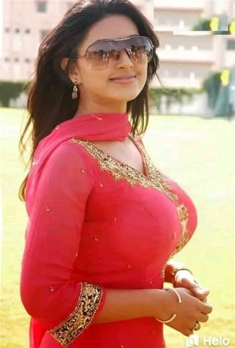 Pin By Vasudev Behere On Beautiful In Curvy Girl Indian Actresses Aunty Desi Hot
