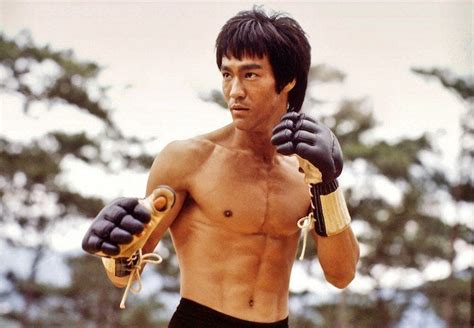 The Bruce Lee Workout Exercises To Build Muscle Without Weights