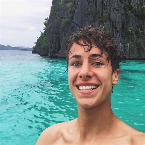 Juanpa zurita is a member of the following lists: Juanpa Zurita | Wiki Youtube Pedia | FANDOM powered by Wikia