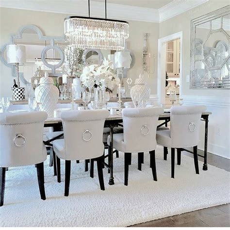 P̠i̠n̠t̠e̠r̠e̠s̠t̠ Cxviii 🍎💋 White Dining Room Luxury Dining Room Dining Room Table Decor