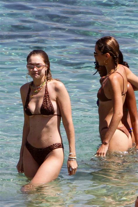Gigi And Bella Hadid Hits The Beach In Bikini As They Enjoy A Day With