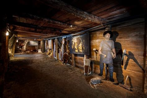 Daily Tours Through The Salt Mine Salzwelten In Hallstatt Holiday