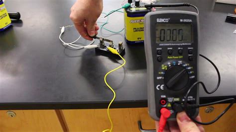 620 Ohm And 1 1 Kilo Ohm Resistors In Series With 6v Youtube