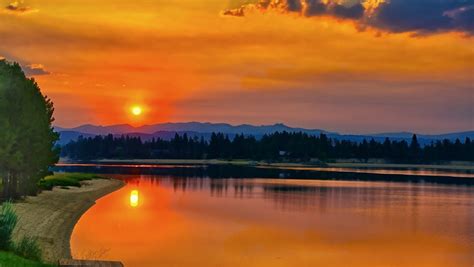 1360x768 Lake Cascade Hd Sunset Desktop Laptop Hd Wallpaper Hd Nature
